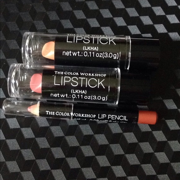 Makeup Kit - Picture 4 of 8